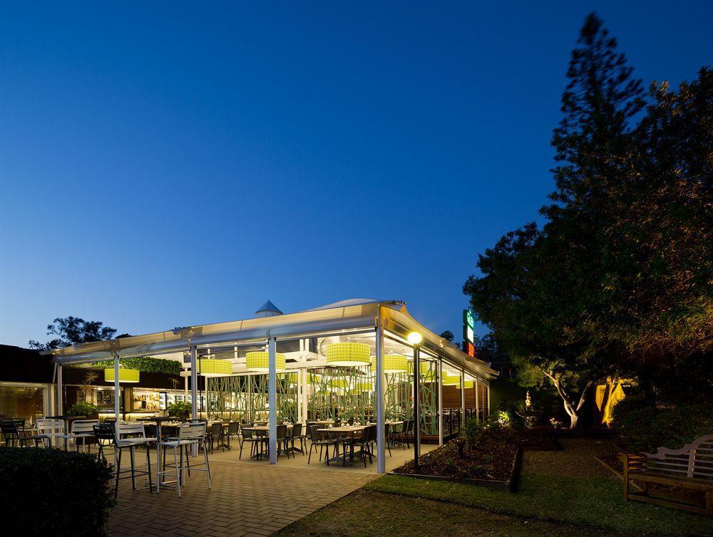 The Glen Hotel And Suites Rochedale Exterior photo