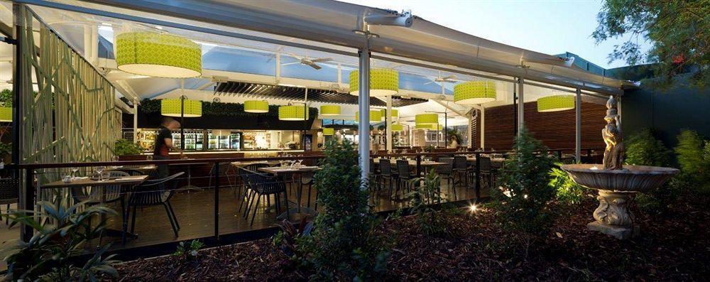 The Glen Hotel And Suites Rochedale Exterior photo